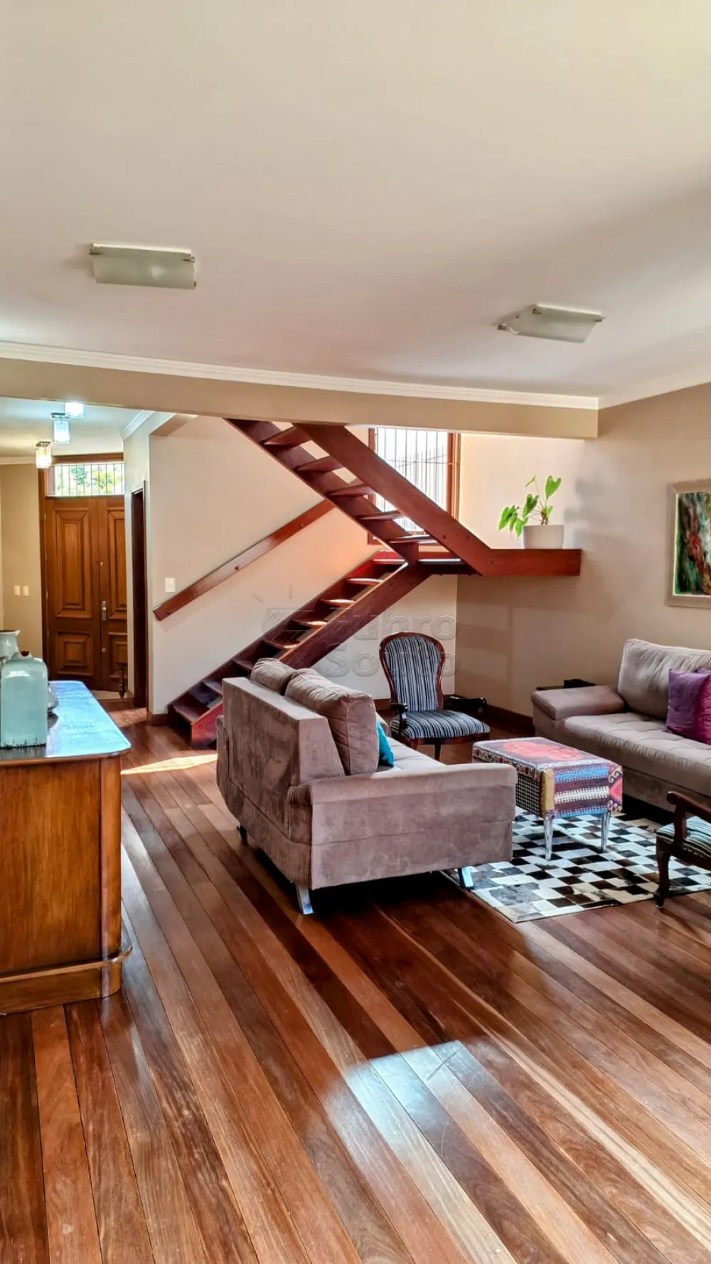 Comprar Casa / Padr&atilde;o em Pelotas R$ 1.650.000,00 - Foto 2