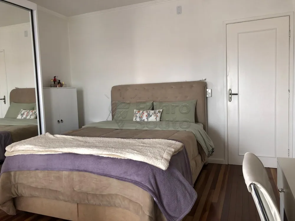 Comprar Casa / Padr&atilde;o em Pelotas R$ 980.000,00 - Foto 9