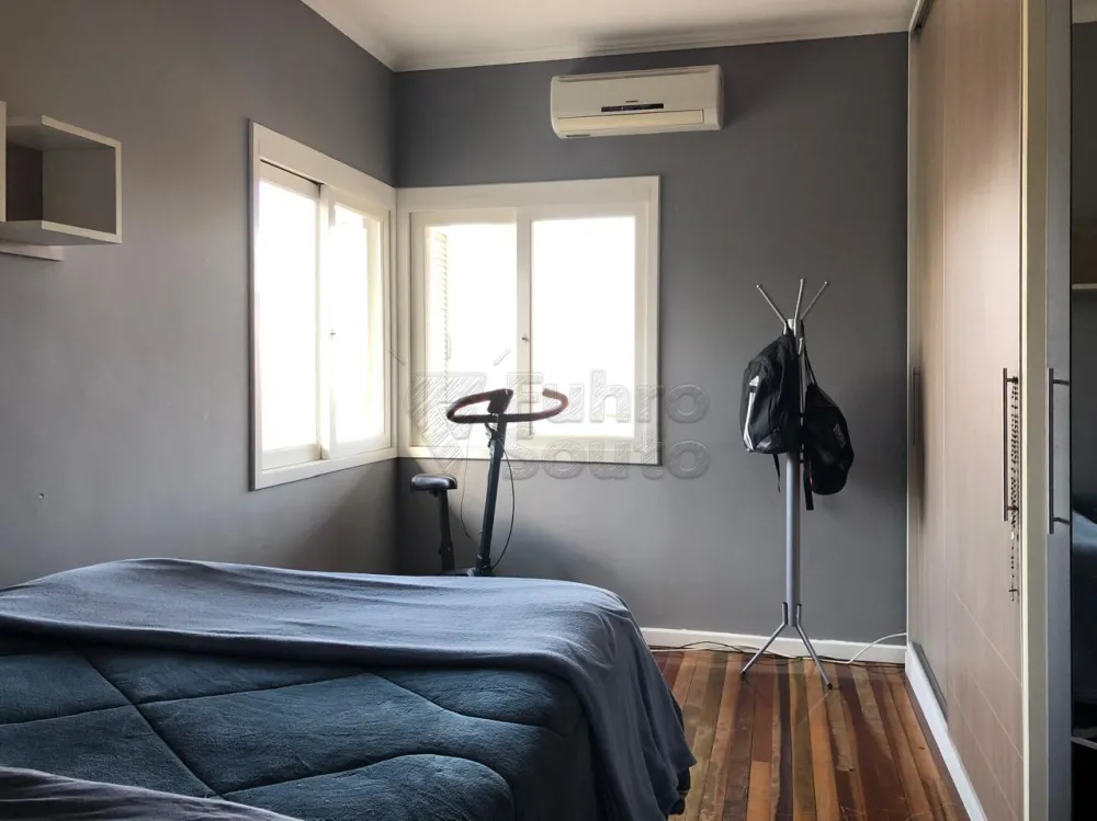 Comprar Casa / Padr&atilde;o em Pelotas R$ 980.000,00 - Foto 6