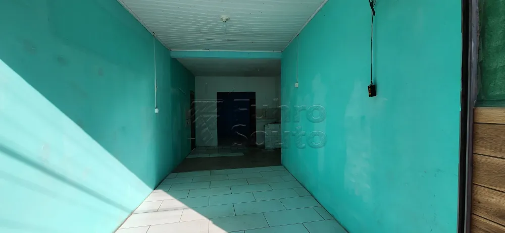 Comprar Casa / Padr&atilde;o em Pelotas R$ 150.000,00 - Foto 3