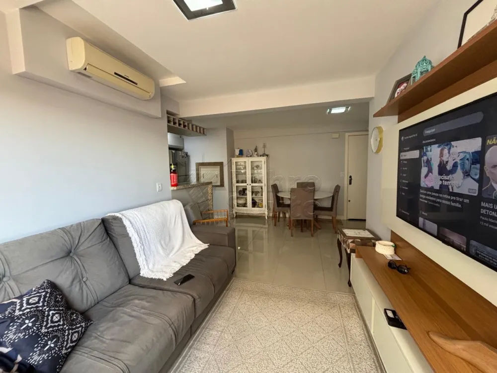 Comprar Apartamento / Padr&atilde;o em Pelotas R$ 620.000,00 - Foto 2