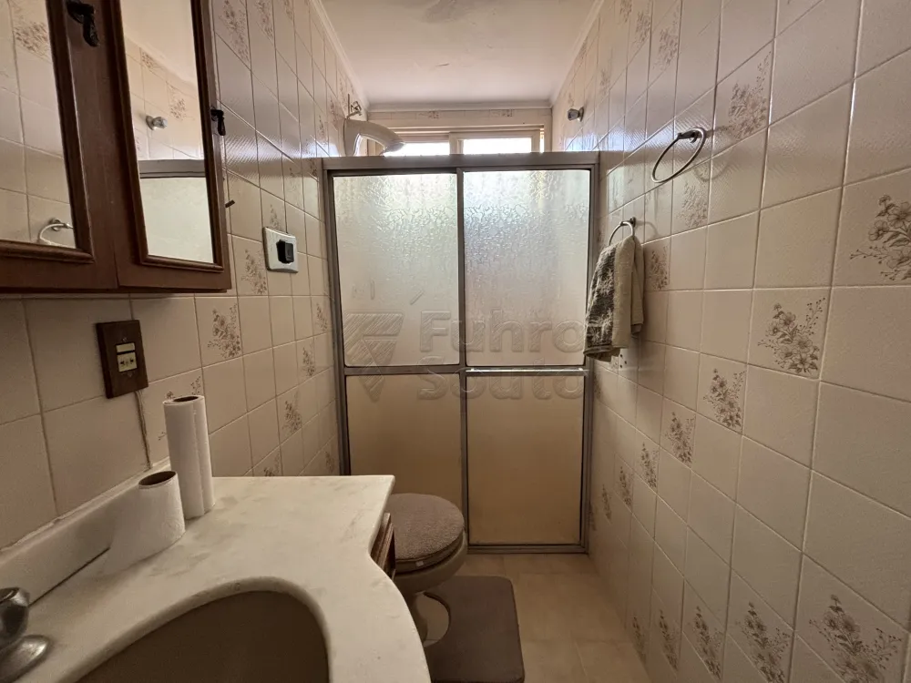 Comprar Apartamento / Padr&atilde;o em Pelotas R$ 400.000,00 - Foto 7