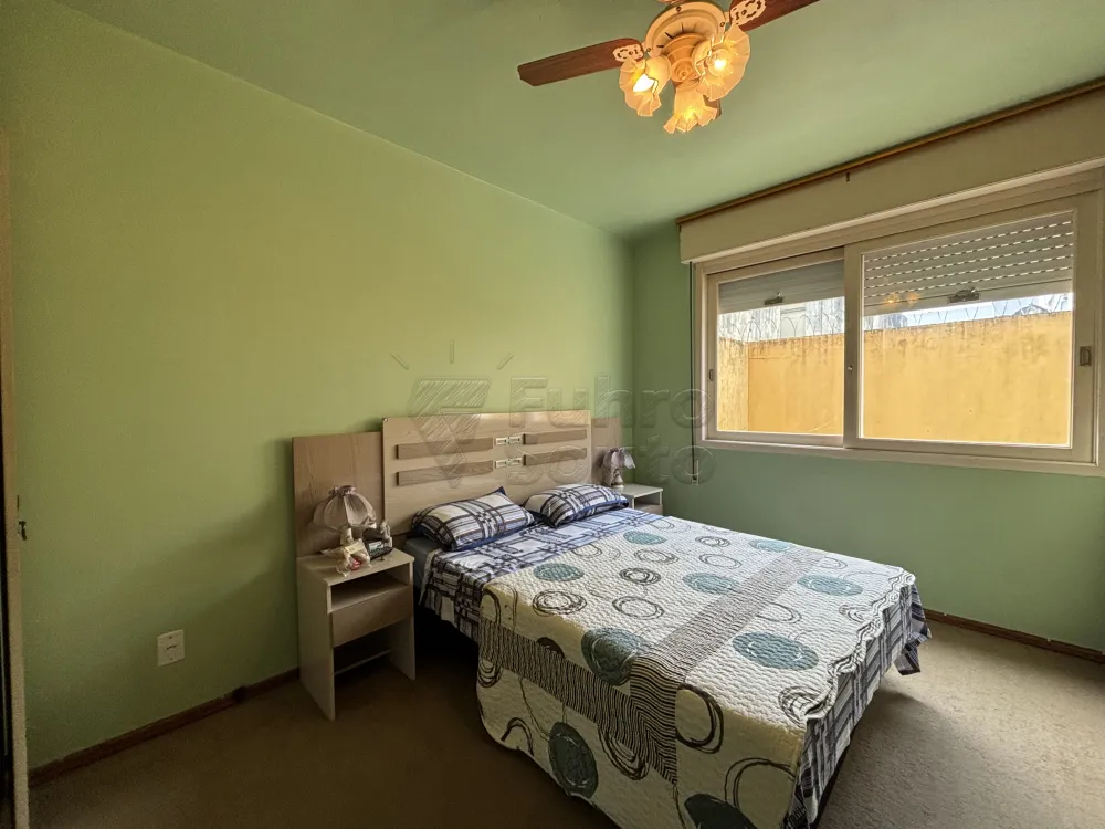 Comprar Apartamento / Padr&atilde;o em Pelotas R$ 400.000,00 - Foto 4