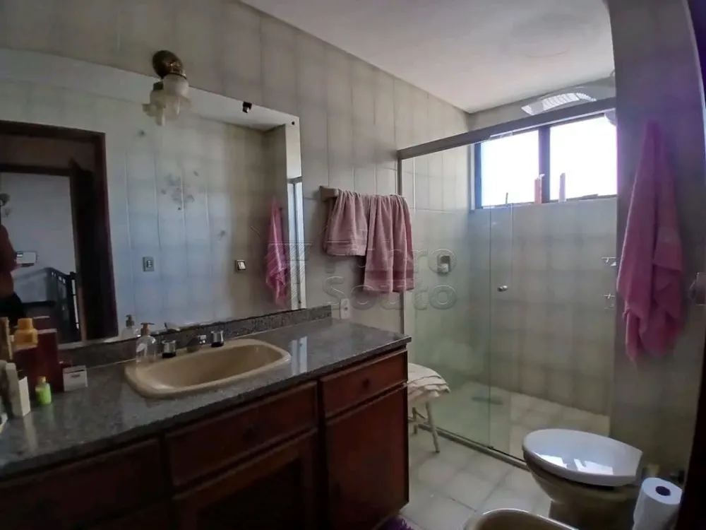 Comprar Apartamento / Padr&atilde;o em Pelotas R$ 849.000,00 - Foto 8