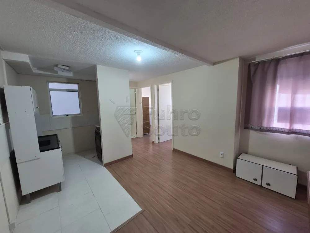 Comprar Apartamento / Padr&atilde;o em Pelotas R$ 160.000,00 - Foto 2