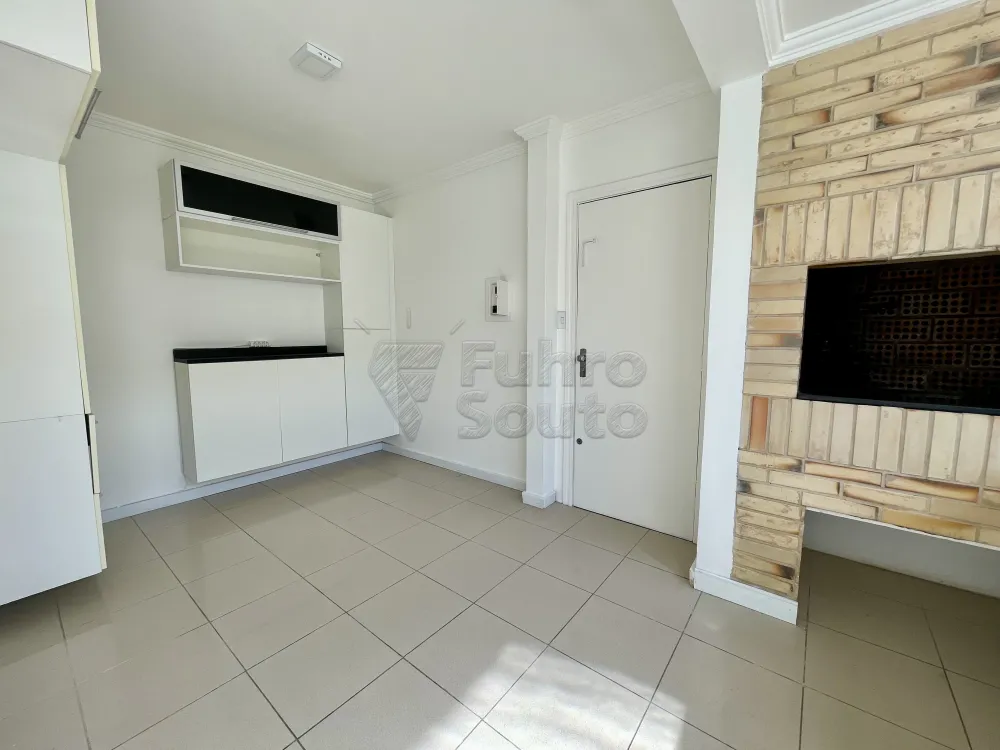 Comprar Apartamento / Padr&atilde;o em Pelotas R$ 480.000,00 - Foto 5
