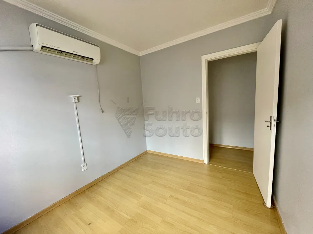 Comprar Apartamento / Padr&atilde;o em Pelotas R$ 480.000,00 - Foto 6