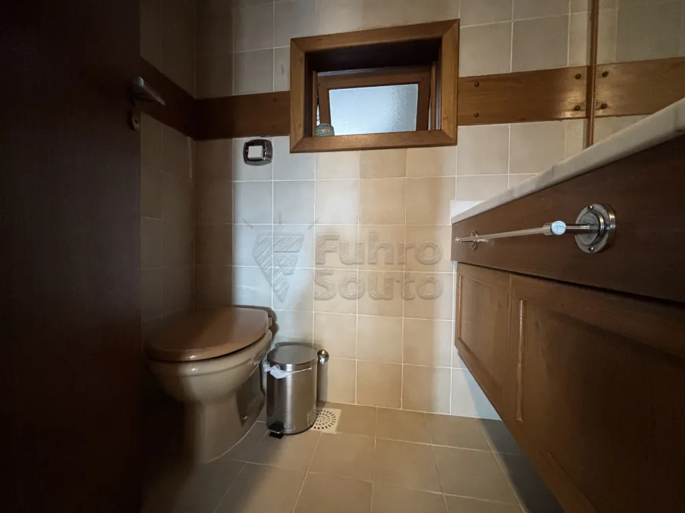Comprar Apartamento / Padr&atilde;o em Pelotas R$ 850.000,00 - Foto 12