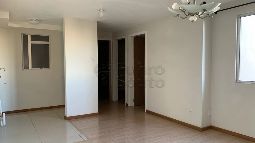 Comprar Apartamento / Padr&atilde;o em Pelotas R$ 160.000,00 - Foto 1