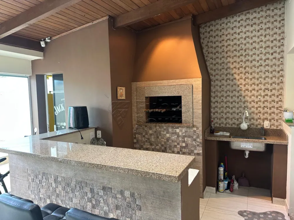 Comprar Casa / Padr&atilde;o em Pelotas R$ 810.000,00 - Foto 13