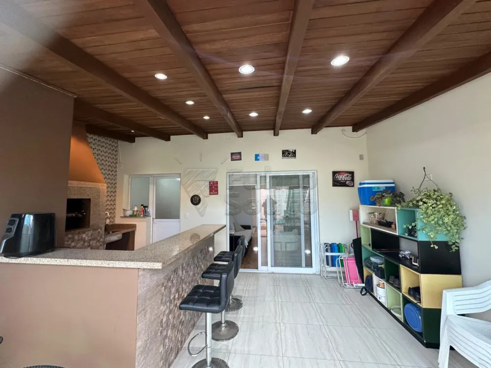 Comprar Casa / Padr&atilde;o em Pelotas R$ 810.000,00 - Foto 14