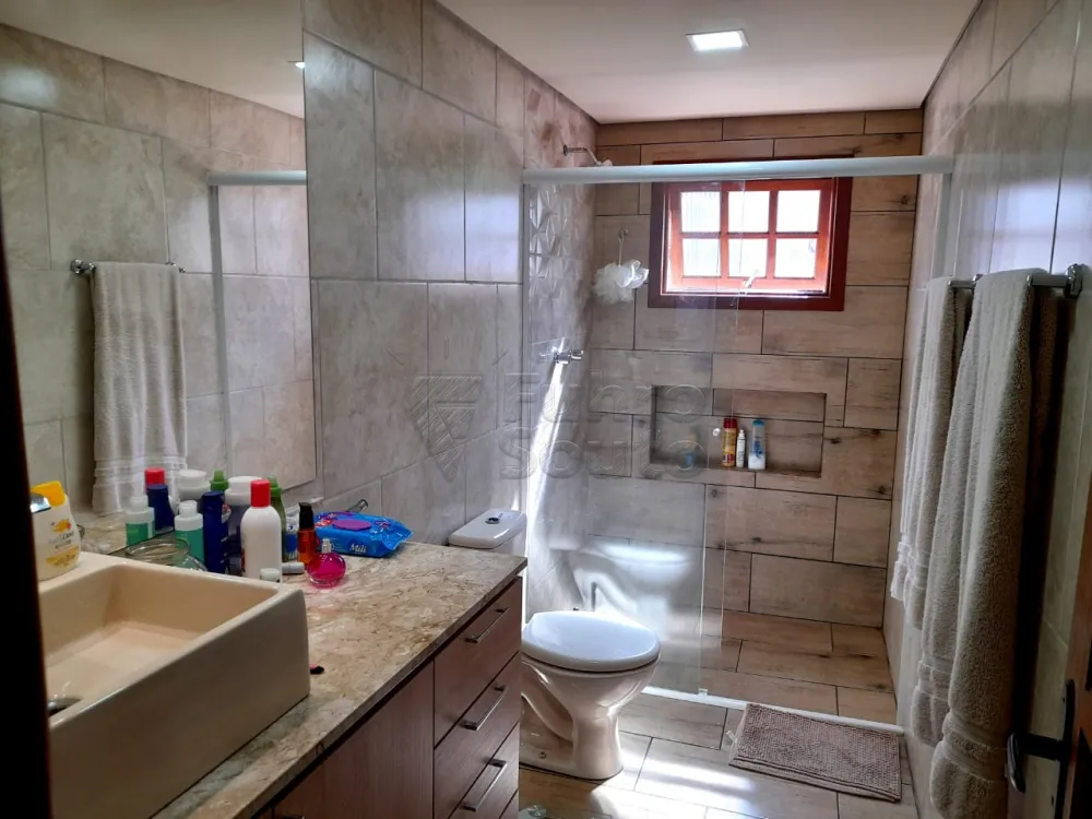 Comprar Casa / Padr&atilde;o em Pelotas R$ 480.000,00 - Foto 4