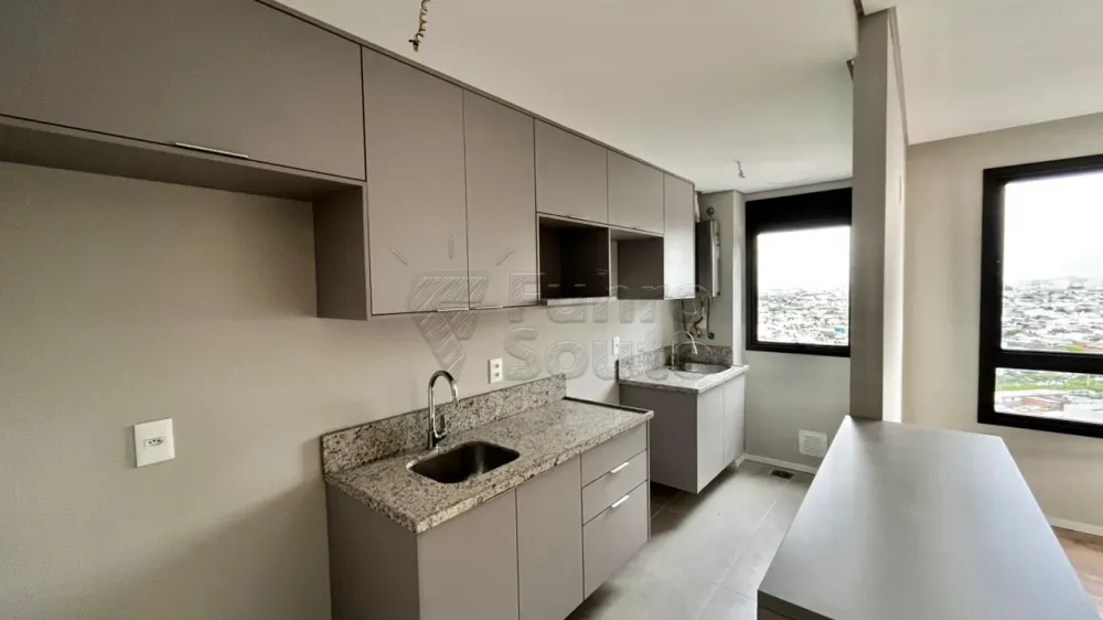 Comprar Apartamento / Padr&atilde;o em Pelotas R$ 550.000,00 - Foto 4