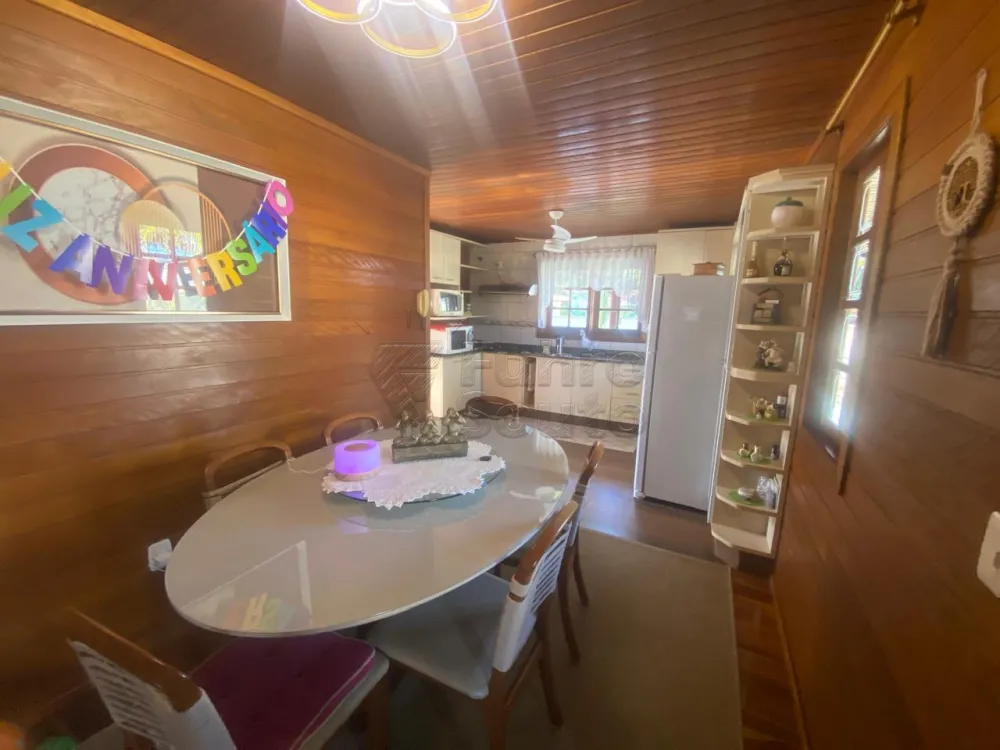 Comprar Casa / Padr&atilde;o em Pelotas R$ 820.000,00 - Foto 5