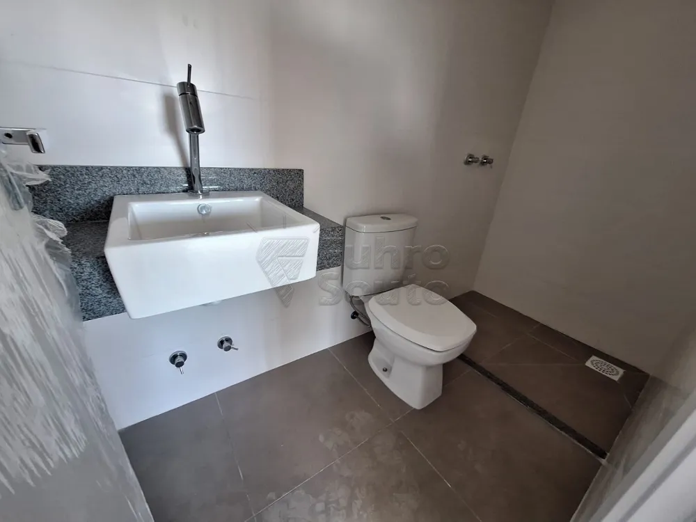 Comprar Apartamento / Padr&atilde;o em Pelotas R$ 450.000,00 - Foto 5