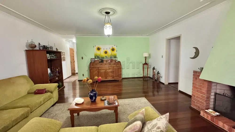 Comprar Apartamento / Padr&atilde;o em Pelotas R$ 540.000,00 - Foto 2