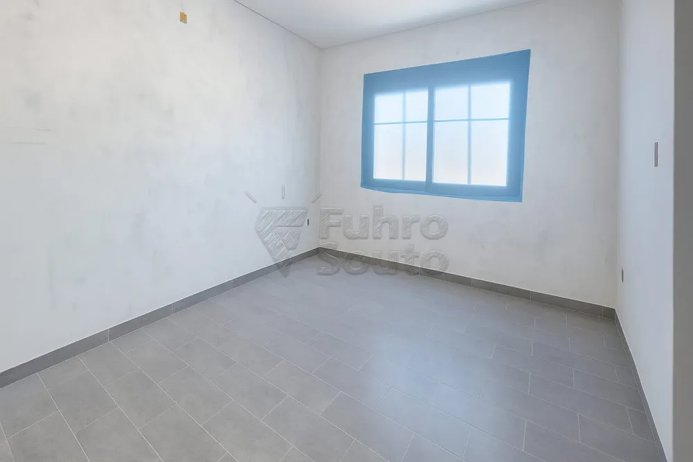 Comprar Casa / Padr&atilde;o em Pelotas R$ 522.000,00 - Foto 2