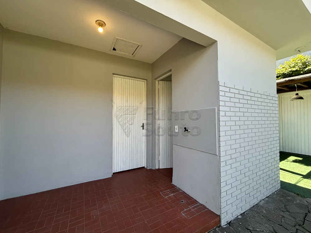 Comprar Casa / Padr&atilde;o em Pelotas R$ 1.600.000,00 - Foto 20