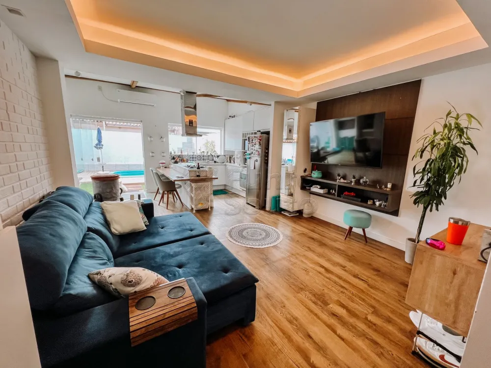 Comprar Casa / Condom&iacute;nio em Pelotas R$ 430.000,00 - Foto 1