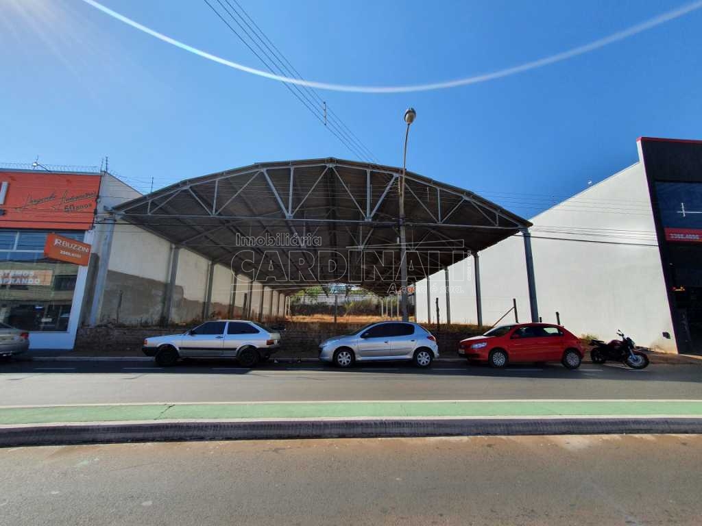 Comercial / Galpão em São Carlos 