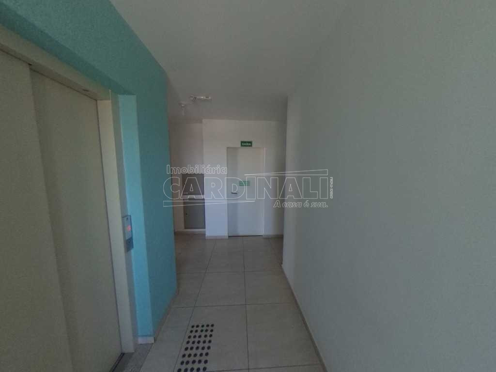 Apartamento / Padrão em São Carlos 