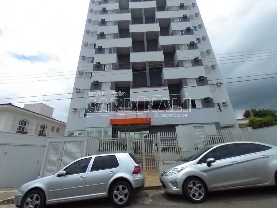 Apartamento / Padrão em São Carlos 
