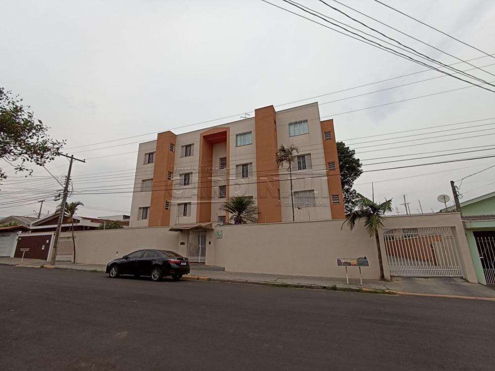 Apartamento / Padrão em São Carlos 