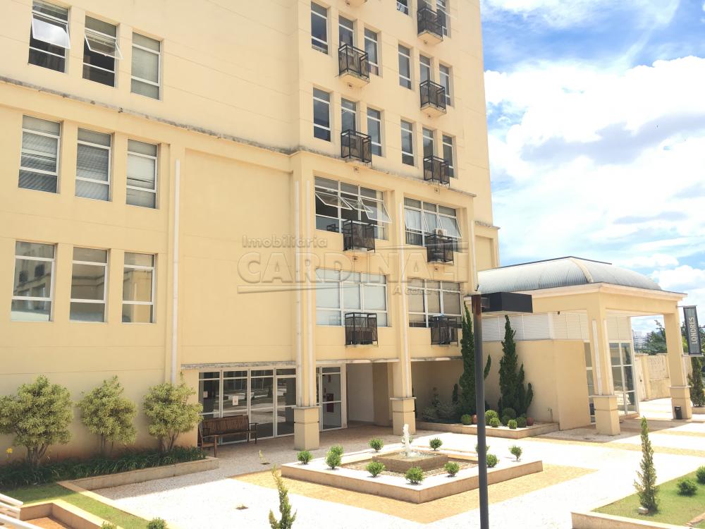 Comercial / Sala / Salão com Condomínio em São Carlos , Comprar por R$350.000,00