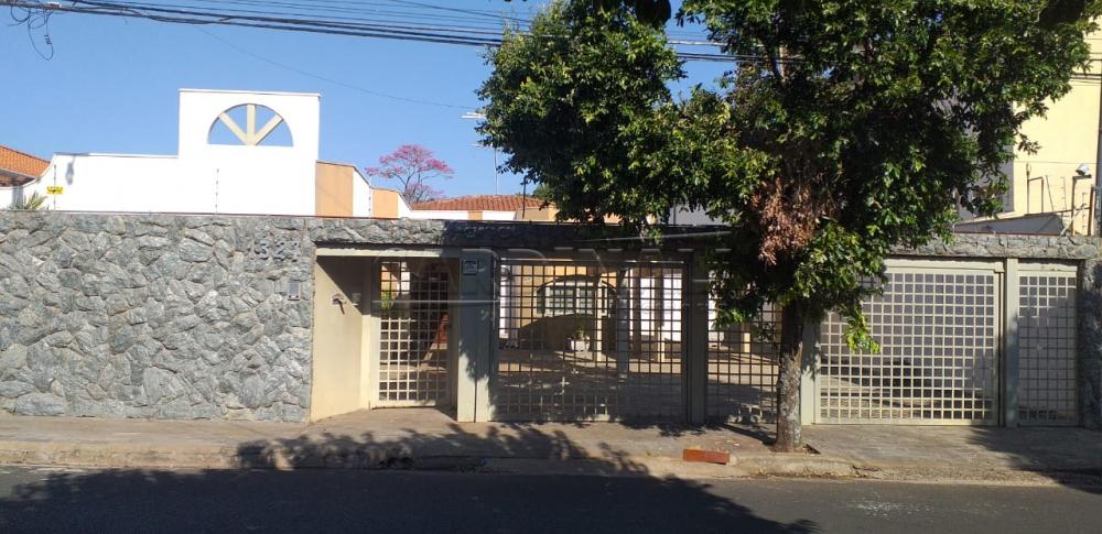 Casa / Padrão em Araraquara 