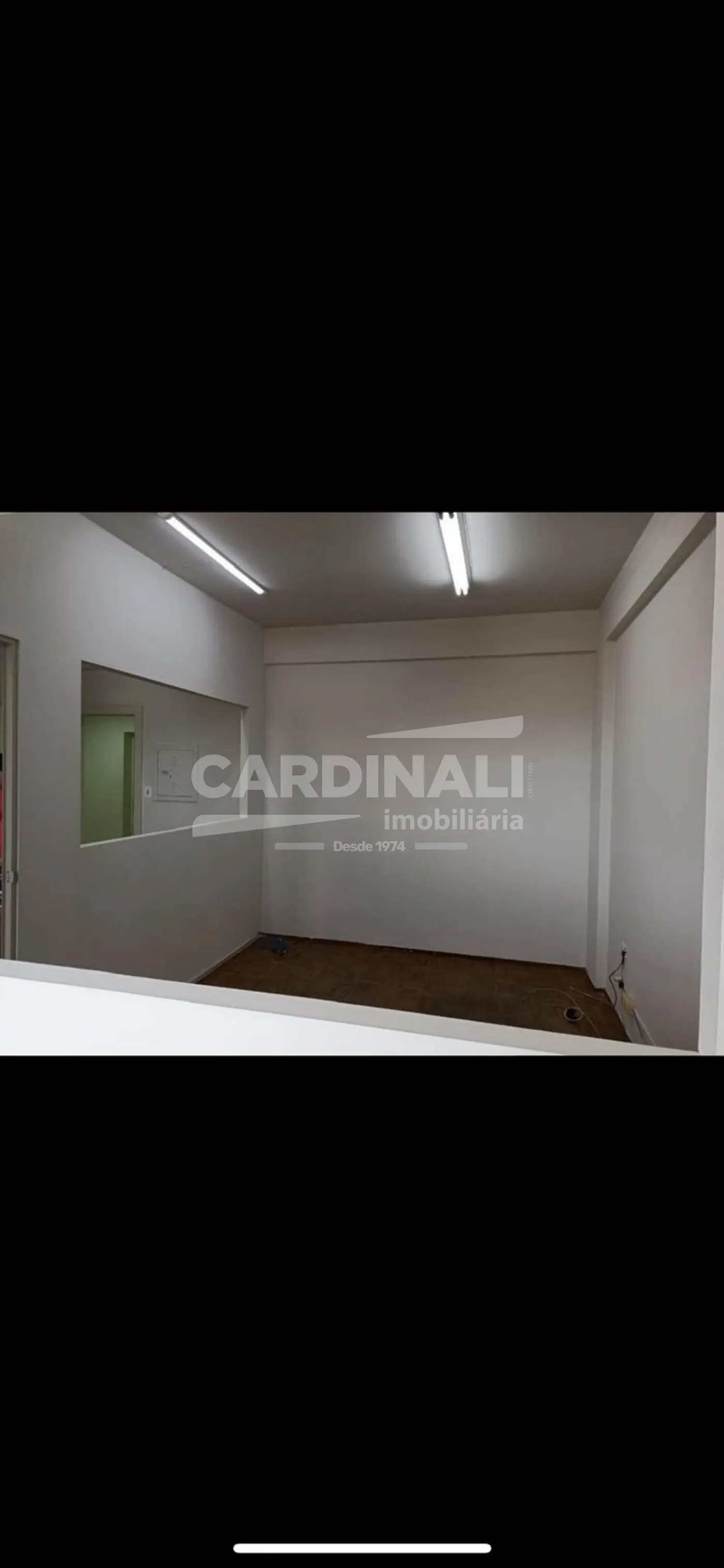 Comercial / Prédio com Condomínio em São Carlos , Comprar por R$170.000,00