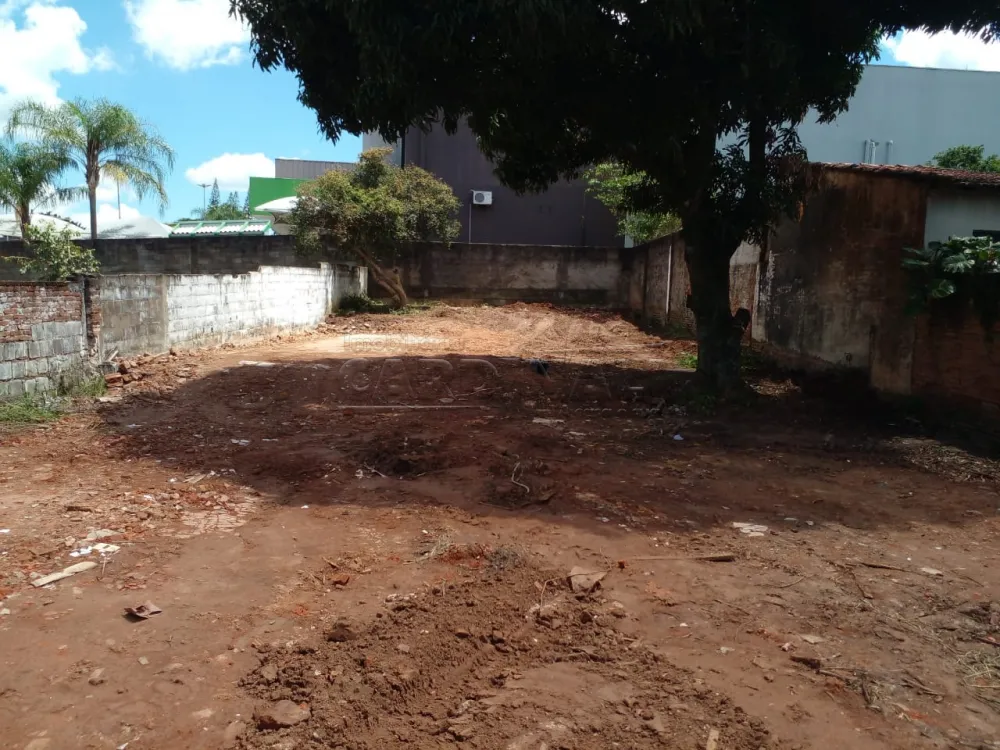 Terreno / Padrão em São Carlos , Comprar por R$380.000,00