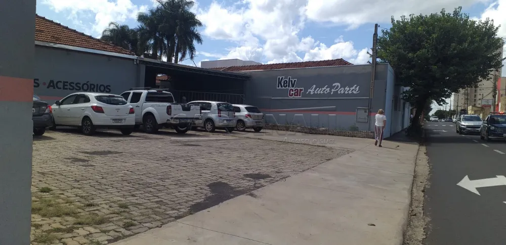 Comercial / Barracão em Araraquara , Comprar por R$1.800.000,00
