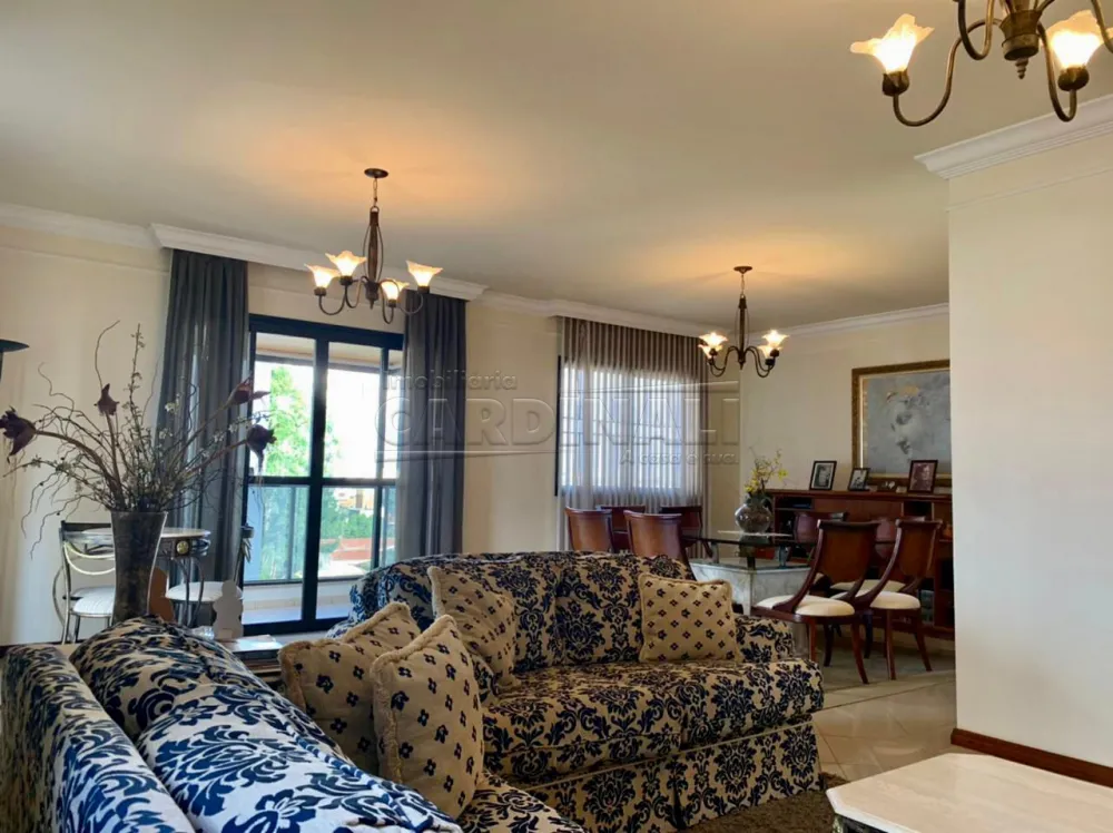 Apartamento / Padrão em São Carlos , Comprar por R$1.850.000,00