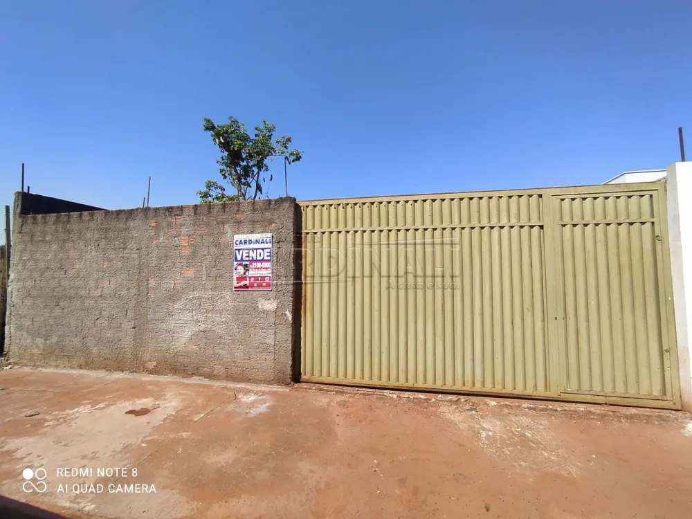 Terreno / Padrão em Araraquara Alugar por R$3.700,00