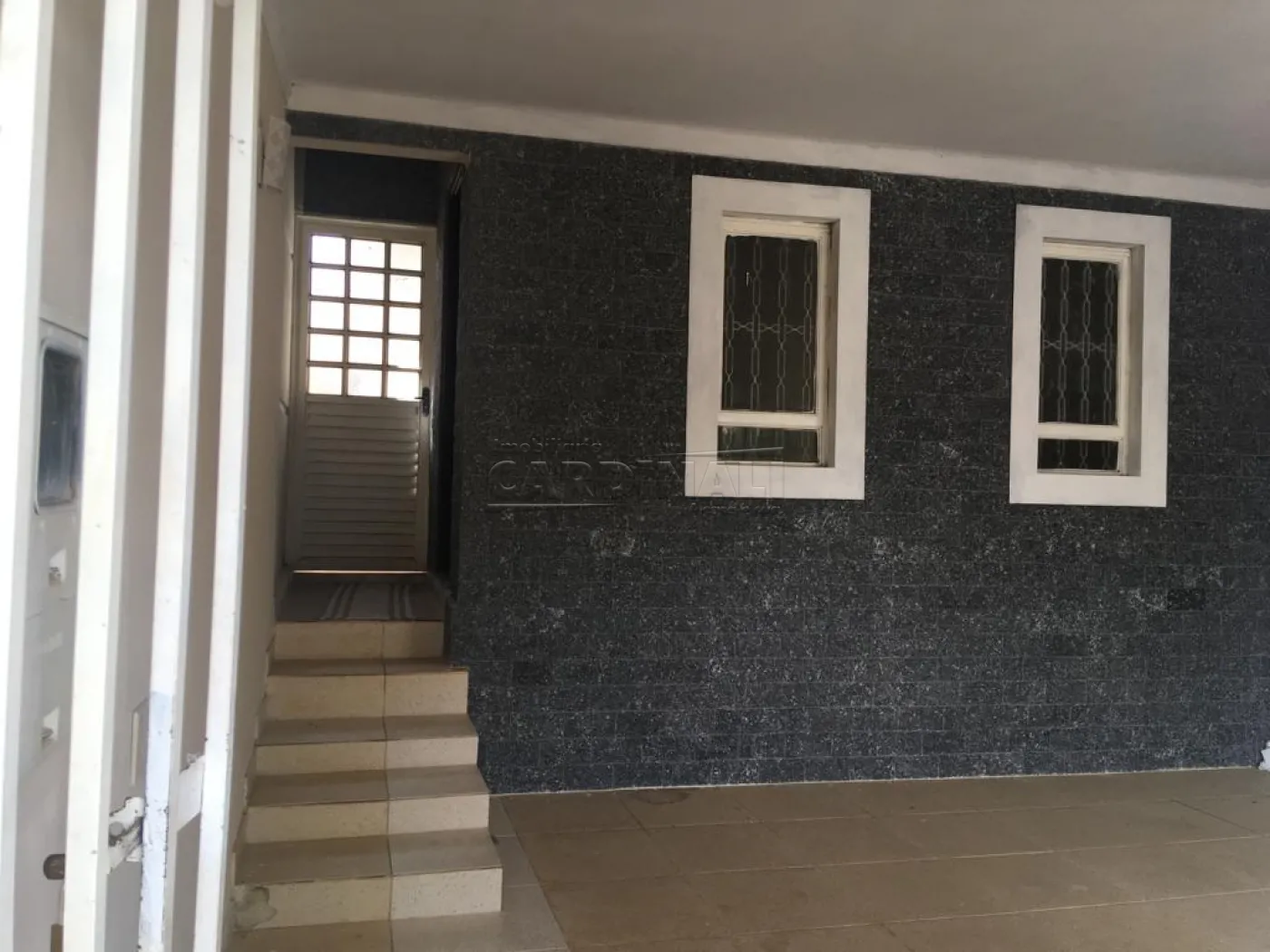 Casa / Padrão em Ibaté Alugar por R$1.445,00