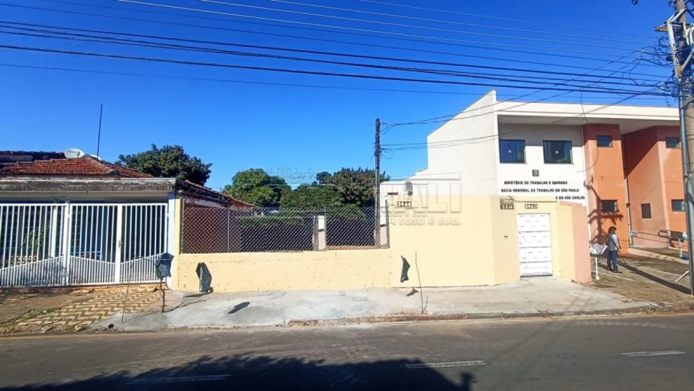 Terreno / Padrão em São Carlos , Comprar por R$350.000,00
