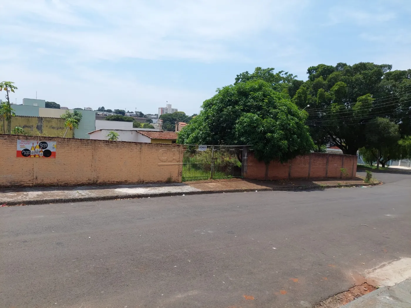 Terreno / Padrão em São Carlos , Comprar por R$532.000,00