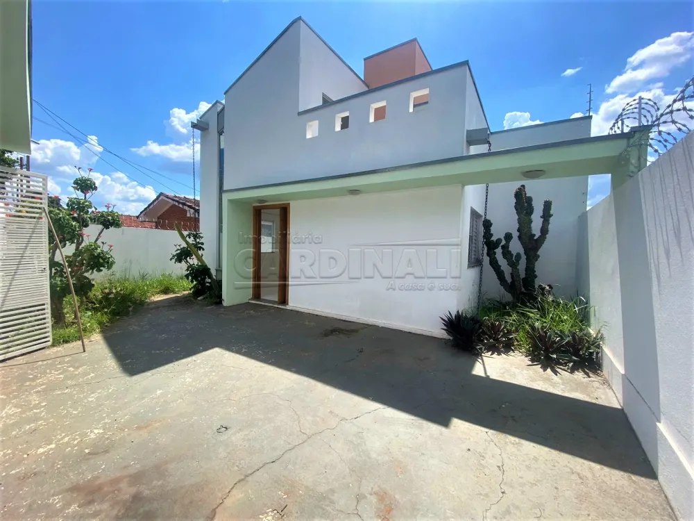 Alugar Casa / Sobrado em S&atilde;o Carlos R$ 1.360,00 - Foto 1