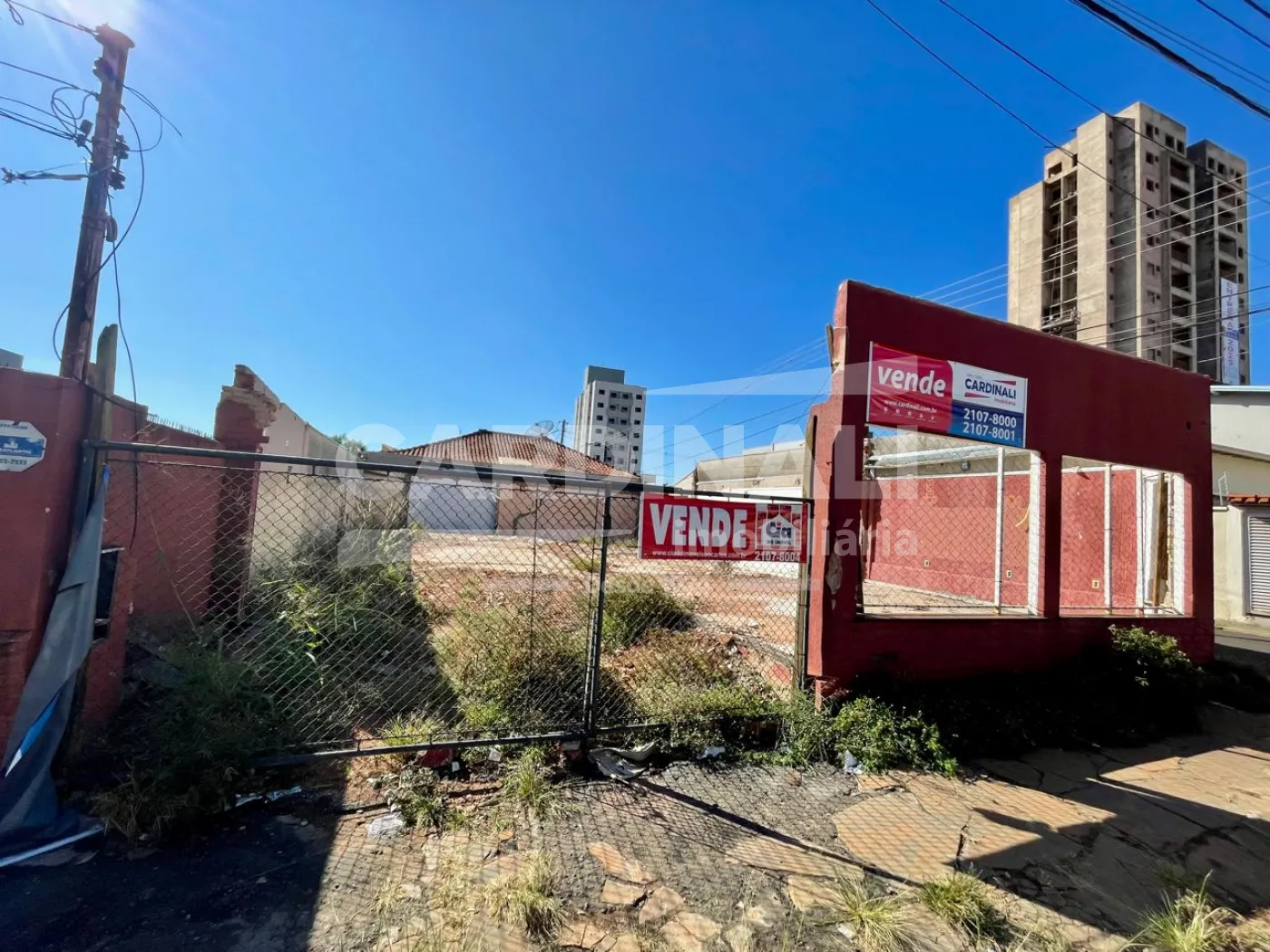 Terreno / Padrão em São Carlos , Comprar por R$490.000,00