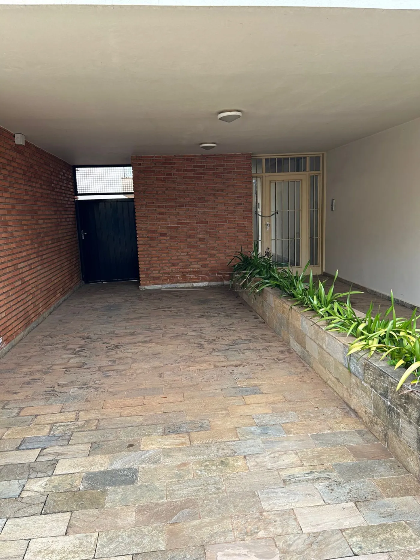 Casa / Padrão em São Carlos , Comprar por R$1.000.000,00