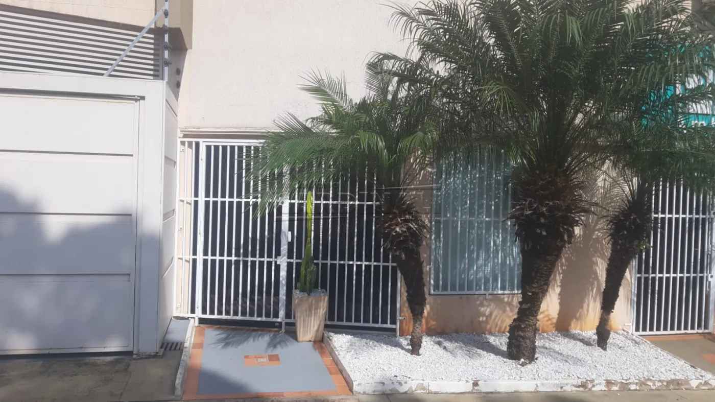 Comercial / Sala / Salão com Condomínio em São Carlos , Comprar por R$350.000,00