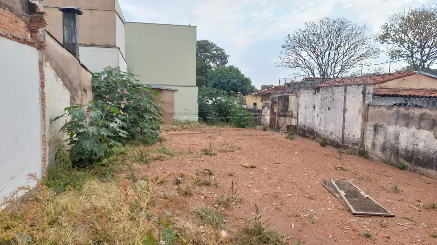 Terreno / Padrão em São Carlos , Comprar por R$1.600.000,00