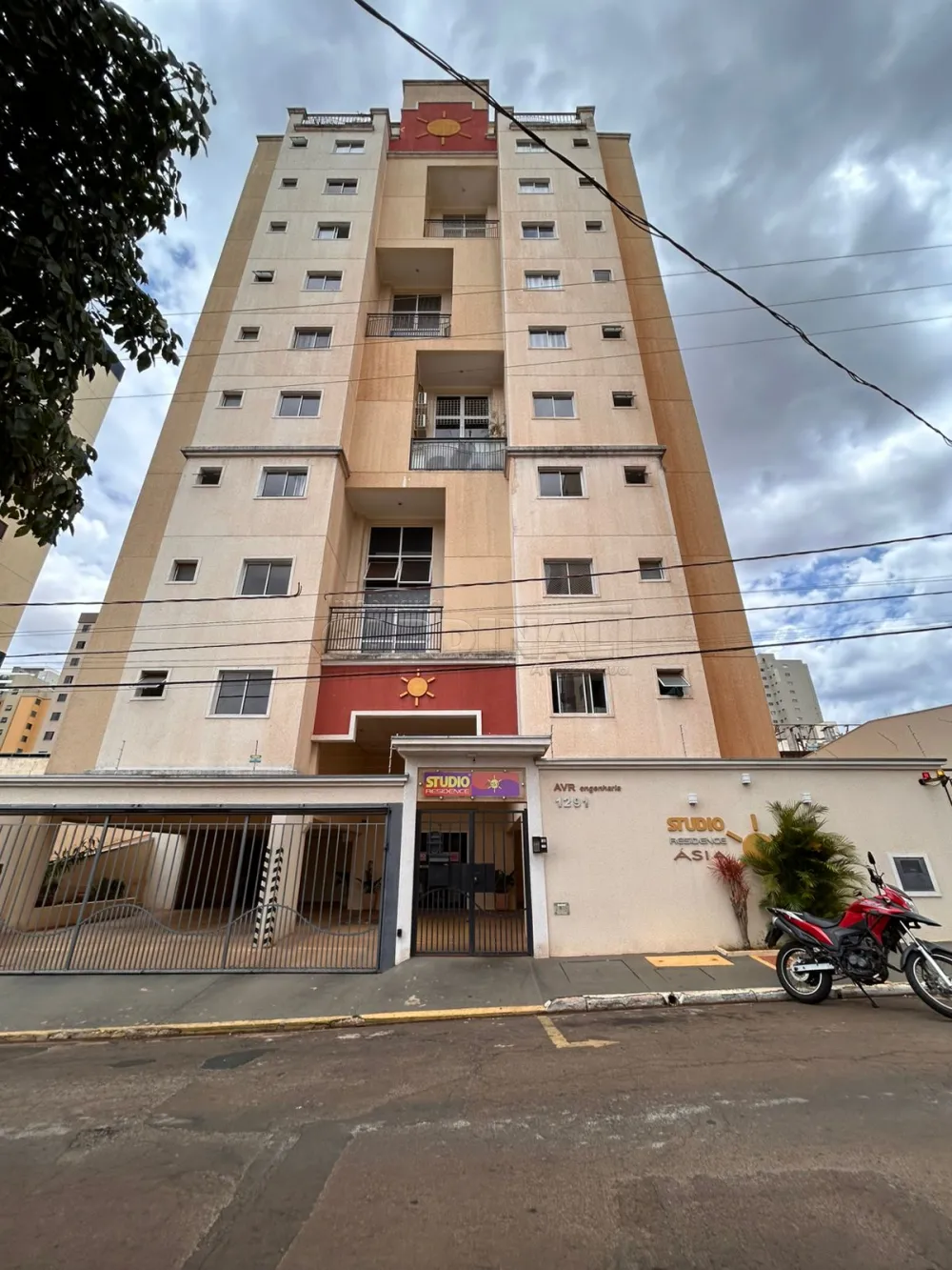 Alugar Apartamento / Padr&atilde;o em S&atilde;o Carlos R$ 1.445,00 - Foto 1