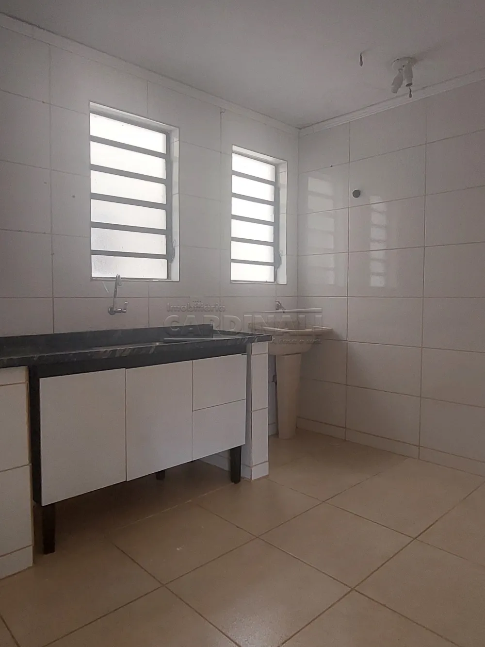 Alugar Apartamento / Padr&atilde;o em S&atilde;o Carlos R$ 1.650,00 - Foto 3