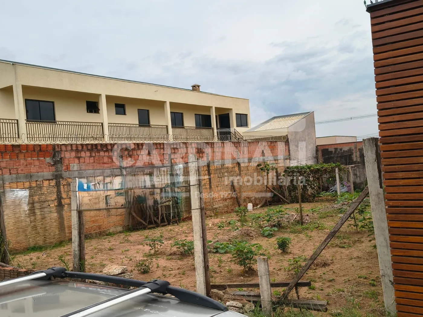 Terreno / Padrão em São Carlos , Comprar por R$213.000,00