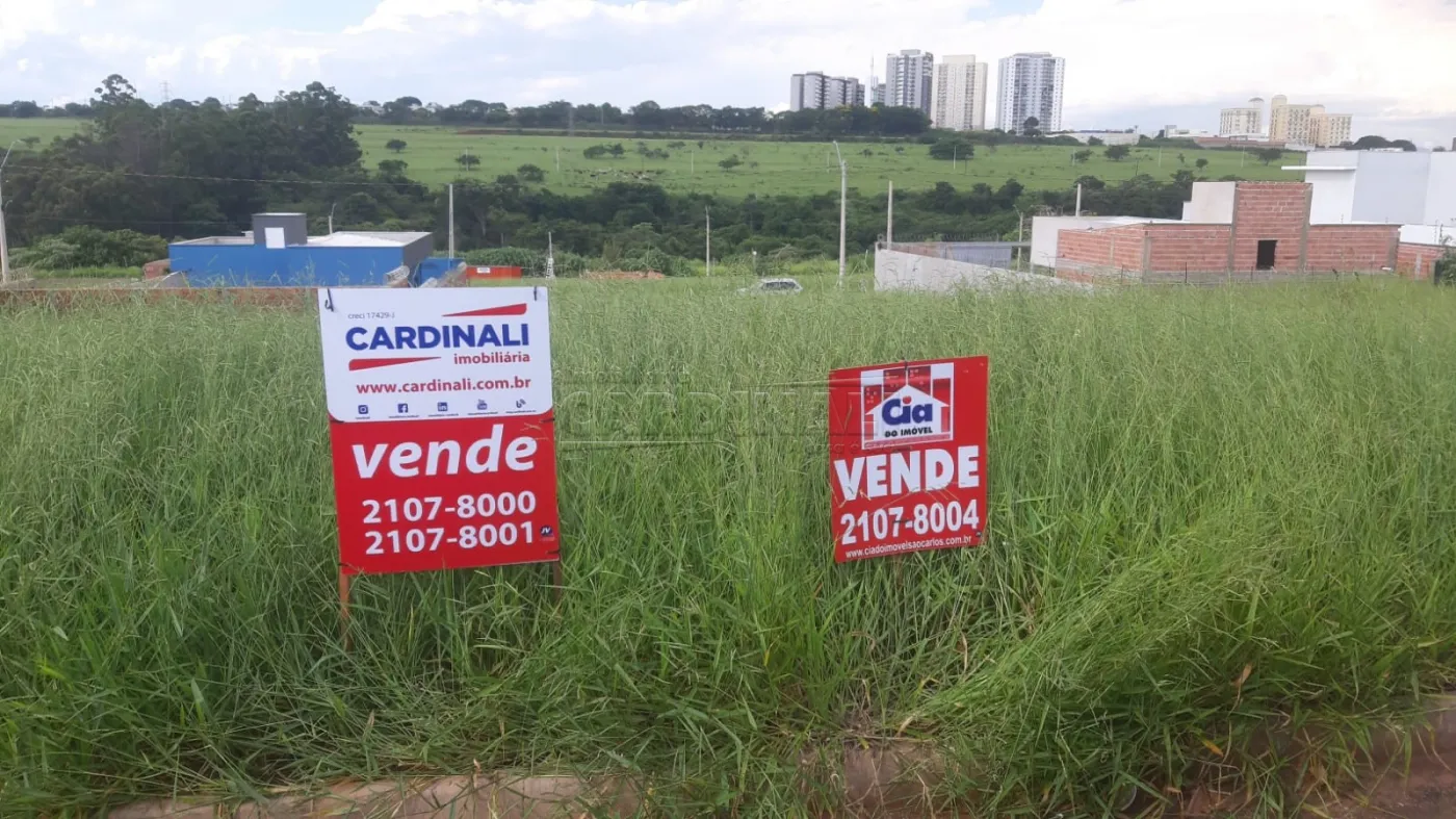 Terreno / Padrão em São Carlos , Comprar por R$140.000,00