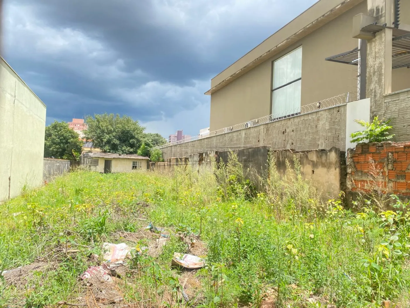 Terreno / Padrão em São Carlos , Comprar por R$1.380.000,00