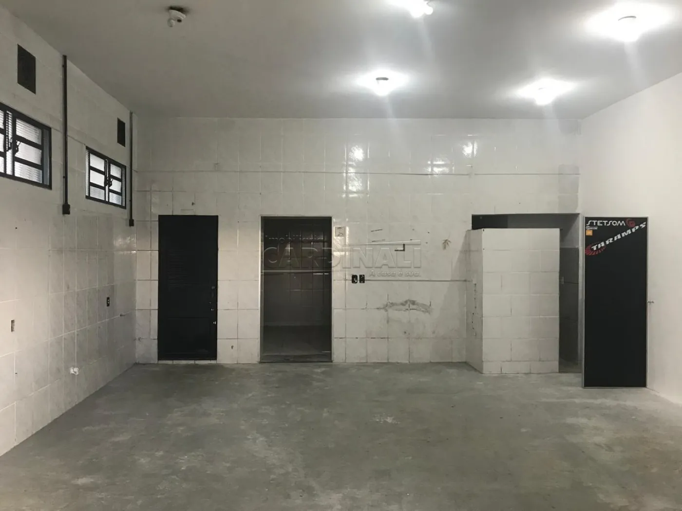 Comercial / Galpão em São Carlos , Comprar por R$870.000,00