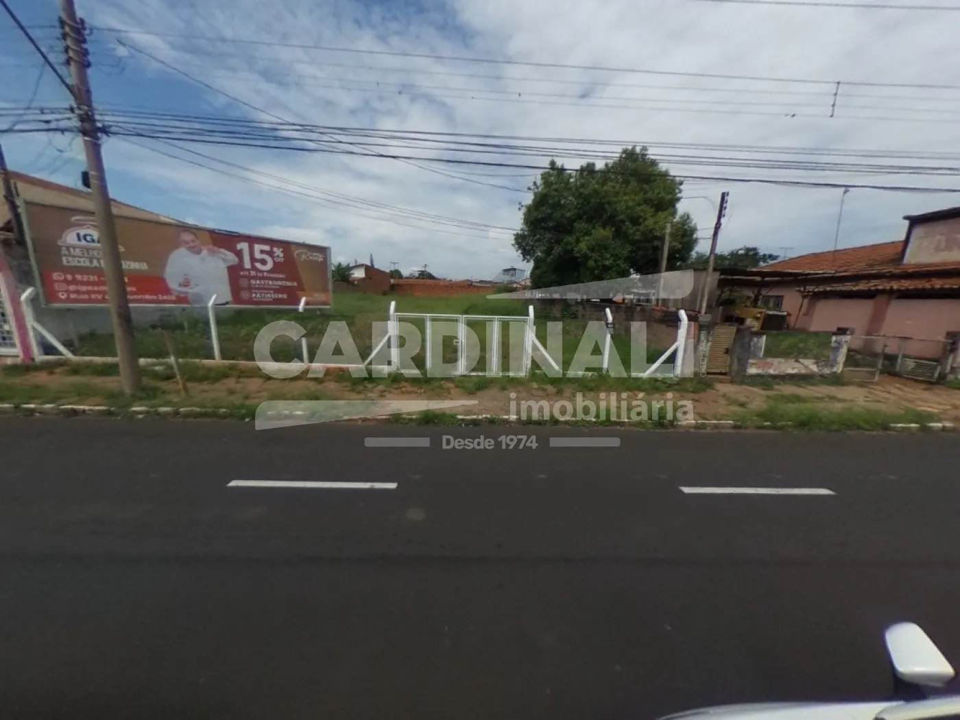 Terreno / Padrão em São Carlos , Comprar por R$1.277.000,00