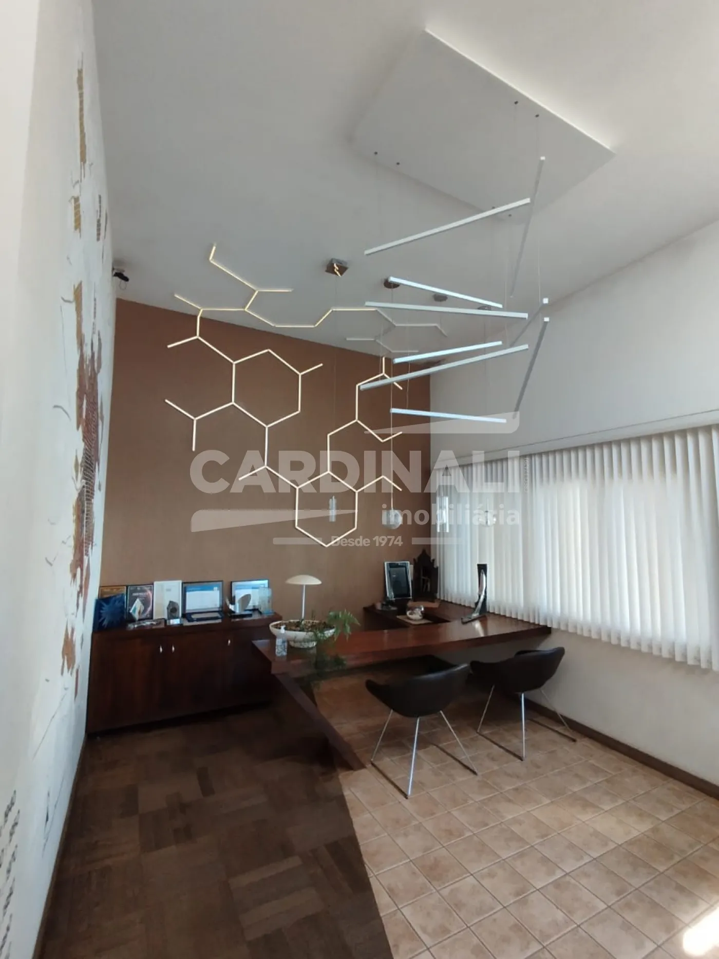 Comercial / Prédio em São Carlos , Comprar por R$850.000,00